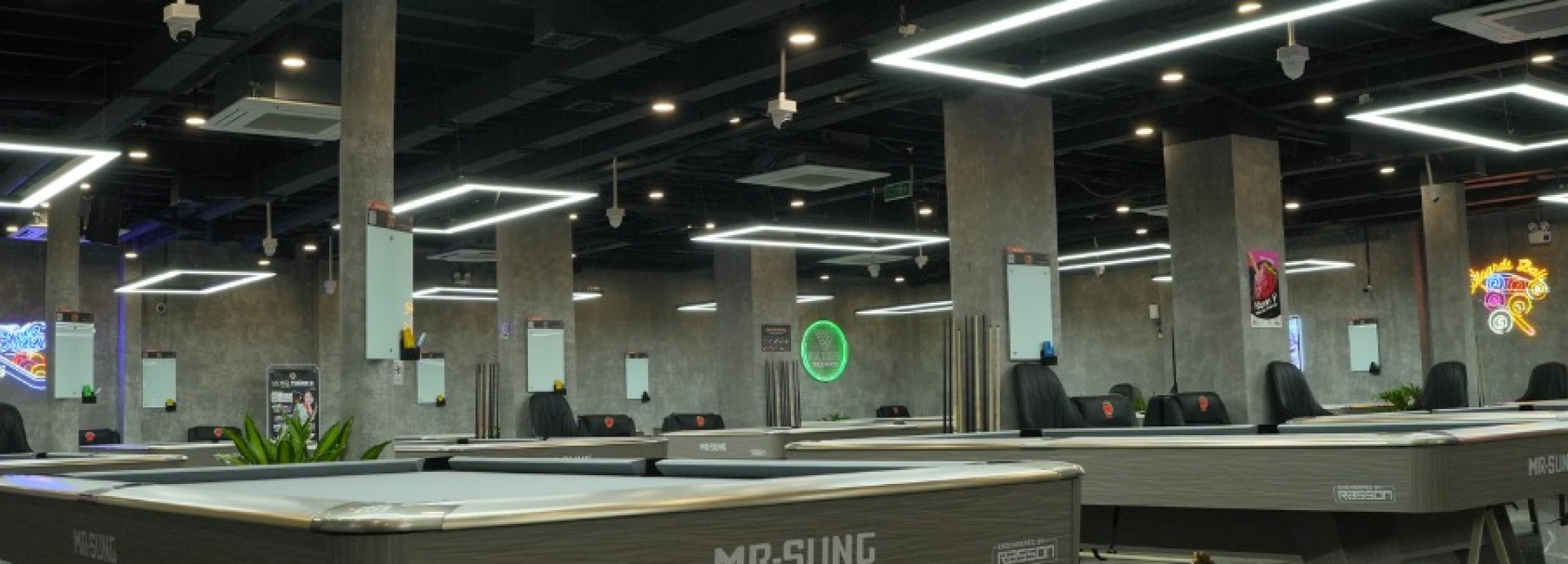 MIA TOWN LUXURY BILLIARDS