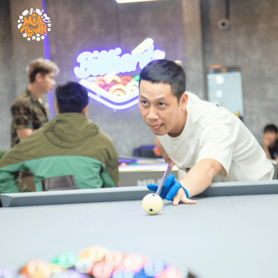 Hot Streamer Thầy Giáo Ba