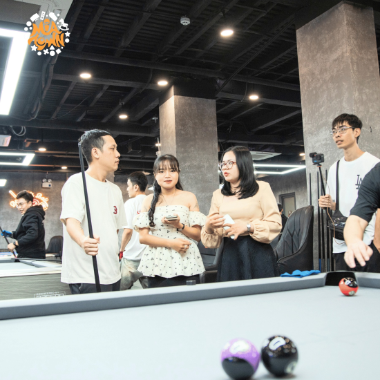 Hot Streamer Thầy Giáo Ba