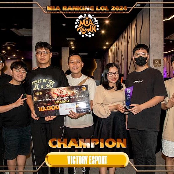 Hot Streamer Thầy Giáo Ba