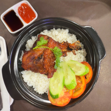 Cơm Gà Quay Xá Xíu