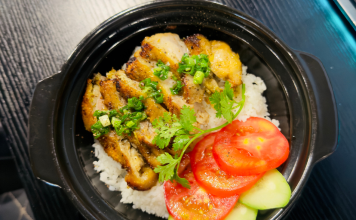 Cơm Gà Nướng Mật Ong
